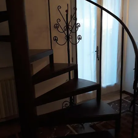 A Casa Di Berta شقة بيتراسانتا